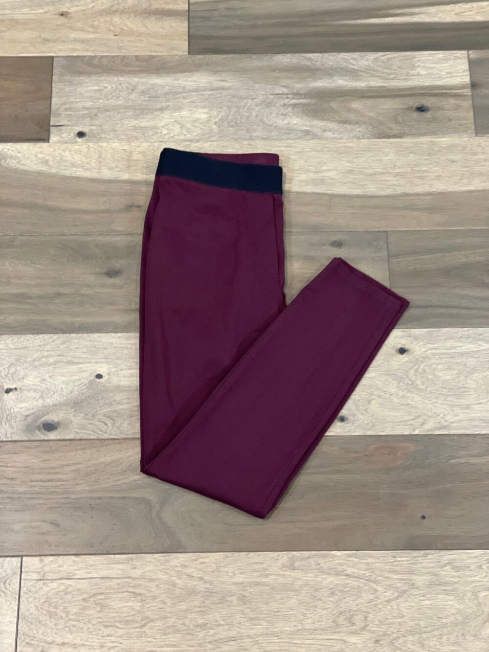 White House Black Market The Legging Skinny Pants 10 Plum